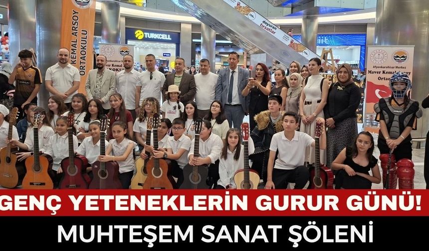 Maver Kemal Arsoy Okulundan Muhteşem Sanat Şöleni! 300'den Fazla Eser Görücüye Çıktı, Piyano Resitali Hayran Bıraktı...