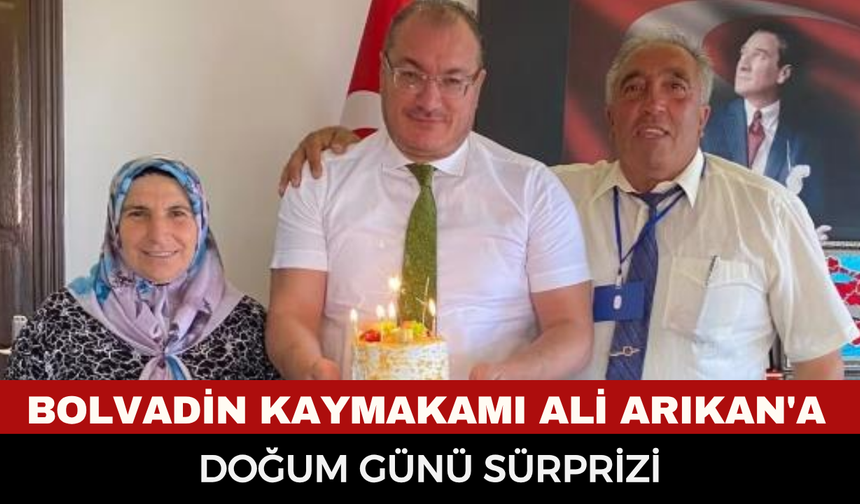 Bolvadin Kaymakamı Ali Arıkan'a Doğum Günü Sürprizi