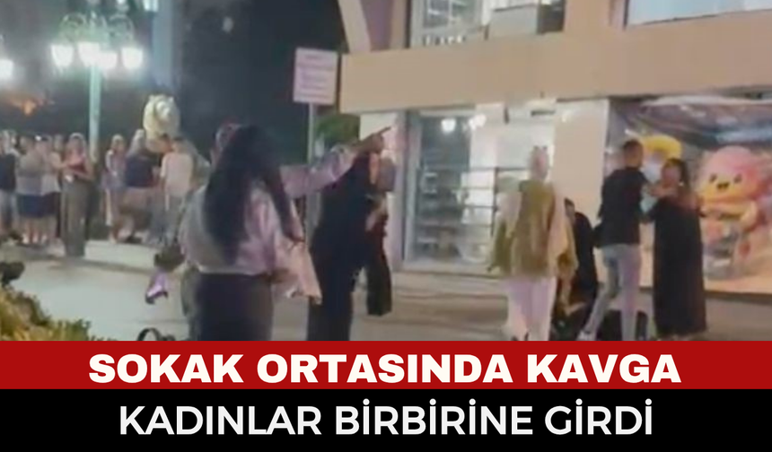 Eskişehir’in Göbeğinde Kadınlar Birbirine Girdi: 1 Yaralı! Tehdit Anları Kamerada...
