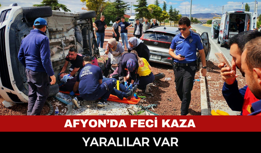 Afyon'da feci kaza! İki otomobil çarpıştı, 7 kişi yaralandı